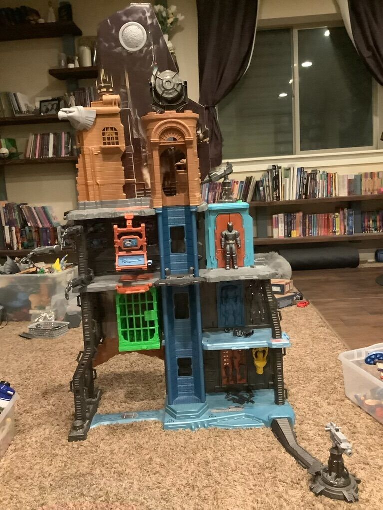 Batman Batcave Lair  Tower Toy
