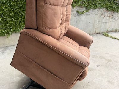 Pride 375LBS BIG AND TALL Power Lift Chair