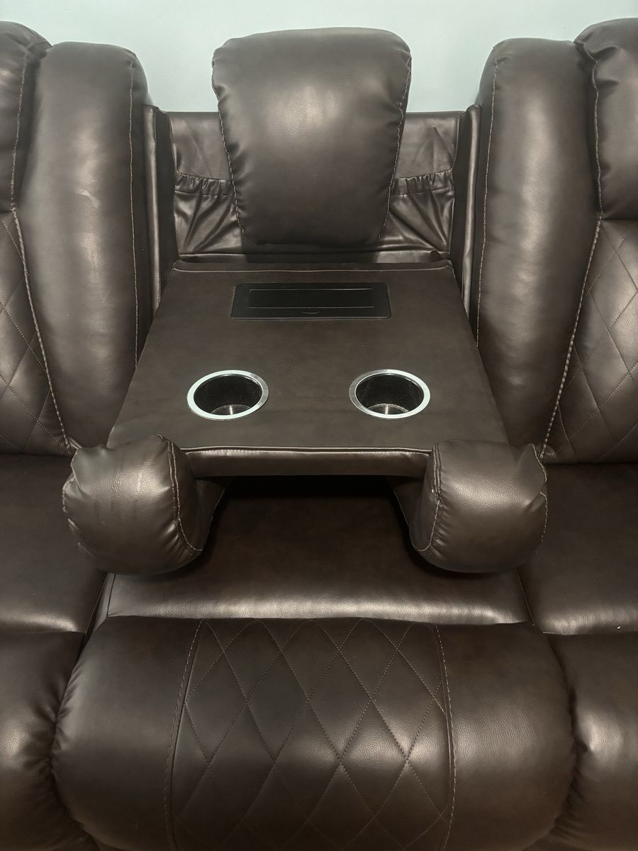 Main image 4
