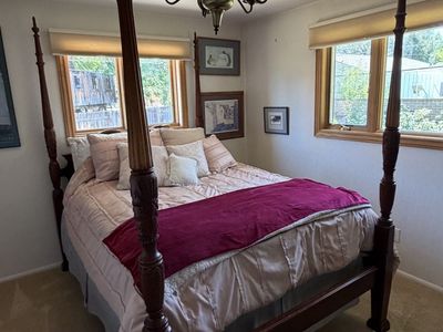 Estate Sale – Beautiful Solid Wood Queen Canopy Bed Frame