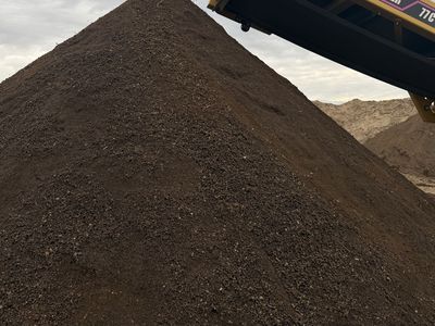 Screen top soil and fill dirt