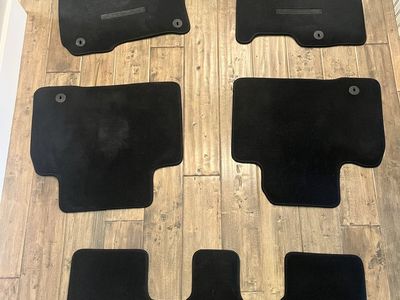 Carpet floor mats for 2027 Kia Telluride Hybrid