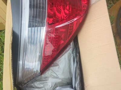 2004-2007 bmw m5 or 5series taillights