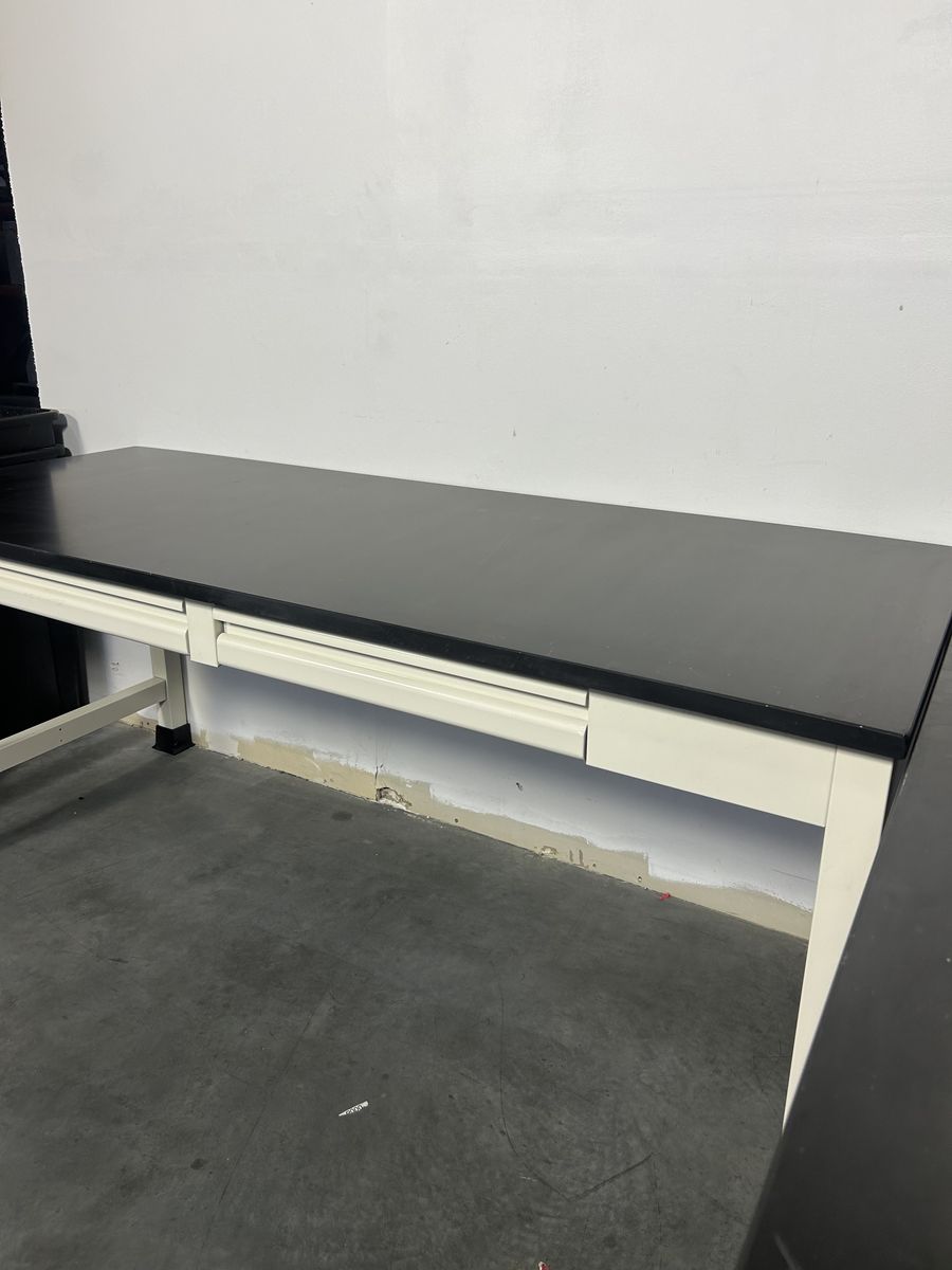 Phenolic Resin Bench