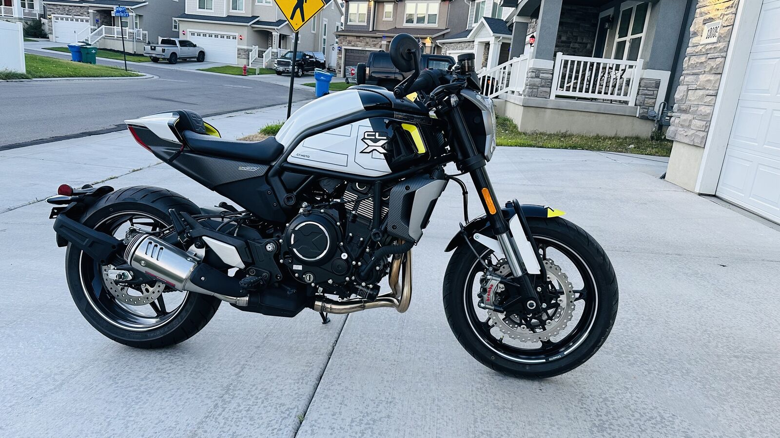 2022 CF Moto 700 sport