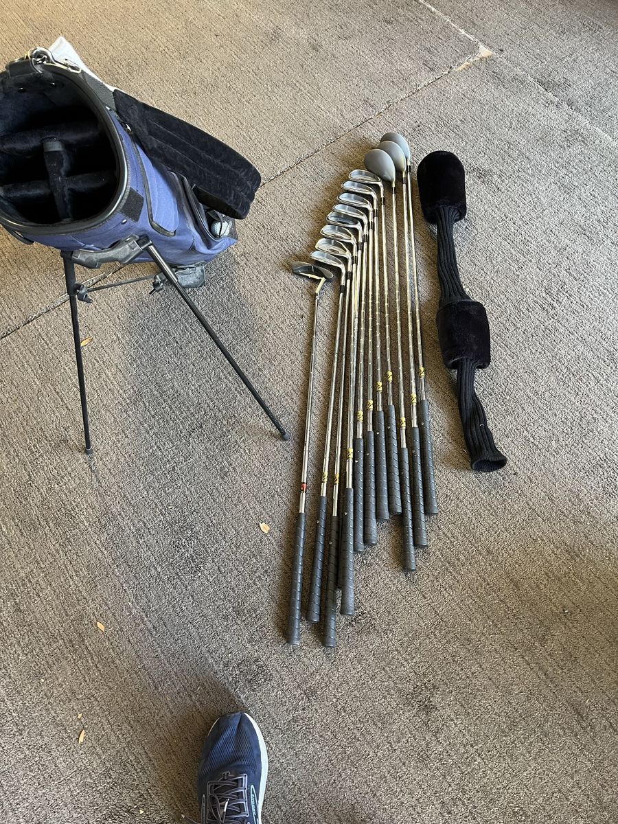 Set of golf clubs