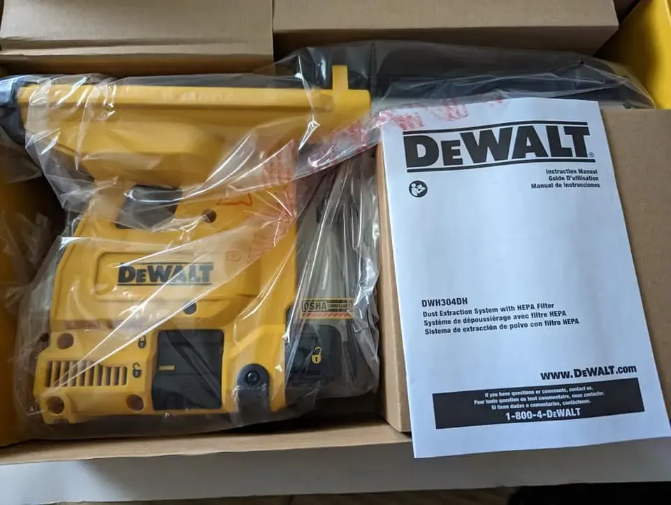 DEWALT Onboard Rotary Hammer Dust Extractor