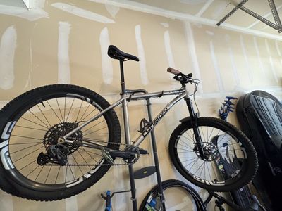Lynskey Titanium Livewire Mountain Bike Size L - GX AXS Groupset - Carbon Enve Wheels