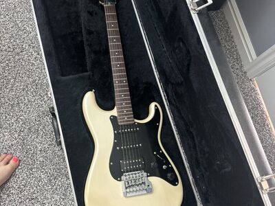 Super Rare made In japan fender Strat