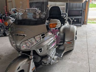 2002 Honda goldwing trike