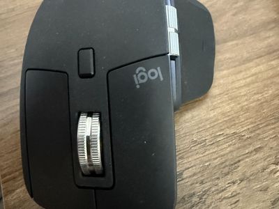 Logitech wireless ergonomic mouse from the MX Master3S series