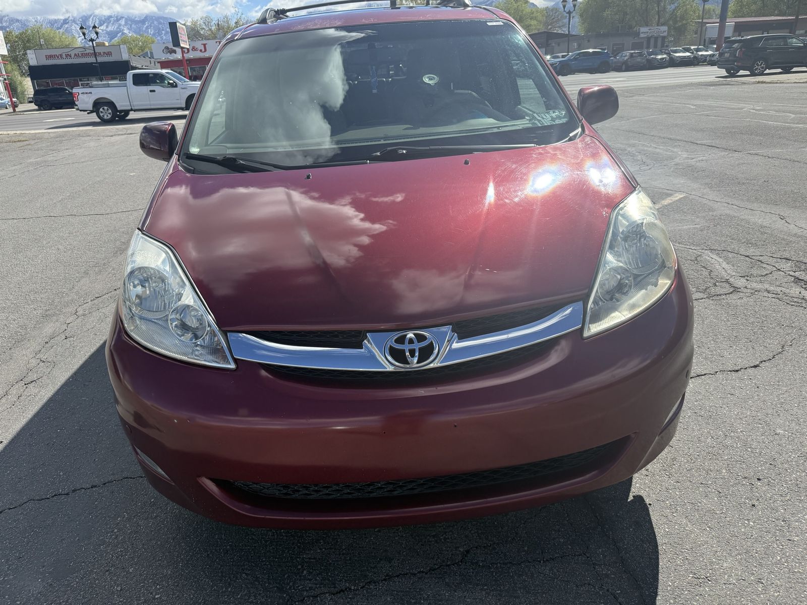 2010 Toyota Sienna XLE 7-Passenger