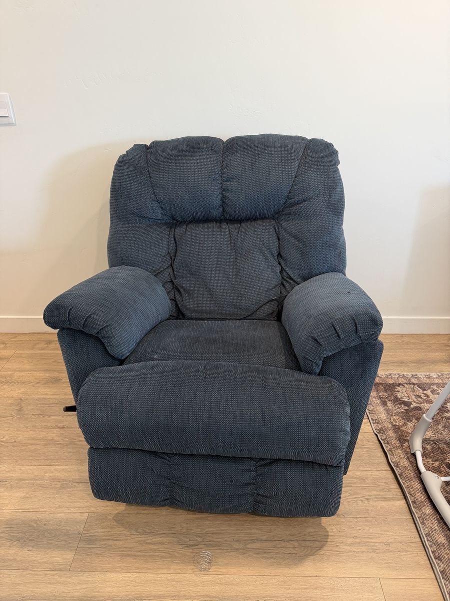 Manual Recliner Chair