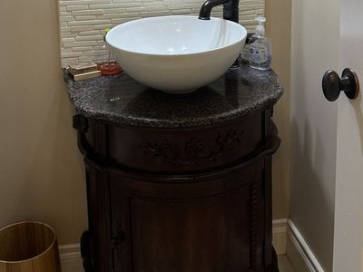 Beautiful Solid Wood 26 Inch Bathroom Vanity