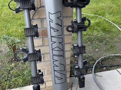 Yakima FullSwing Hitch Mount Bike Rack - 4 Bikes, Swing Away Design, Integrated Lock