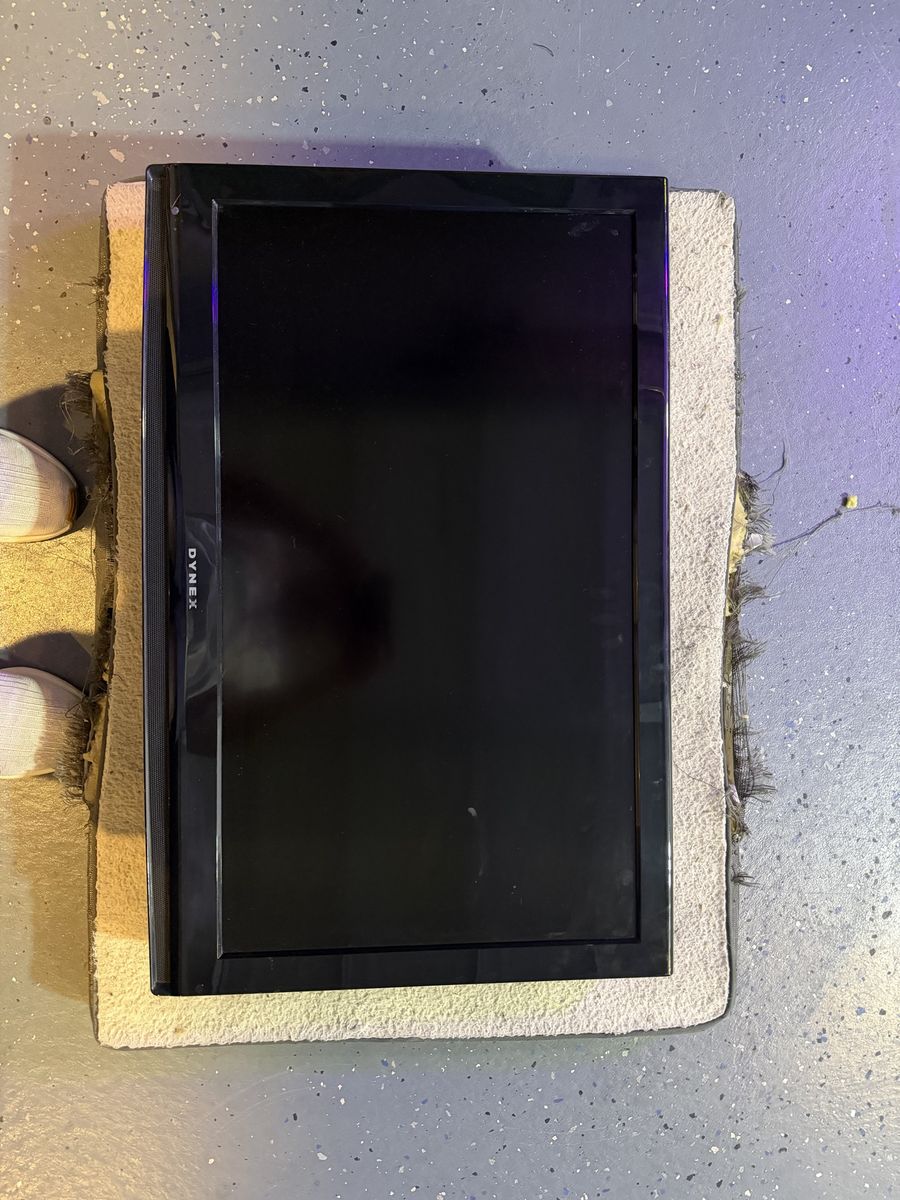 2 TV's- 60" & 32" & Roku3