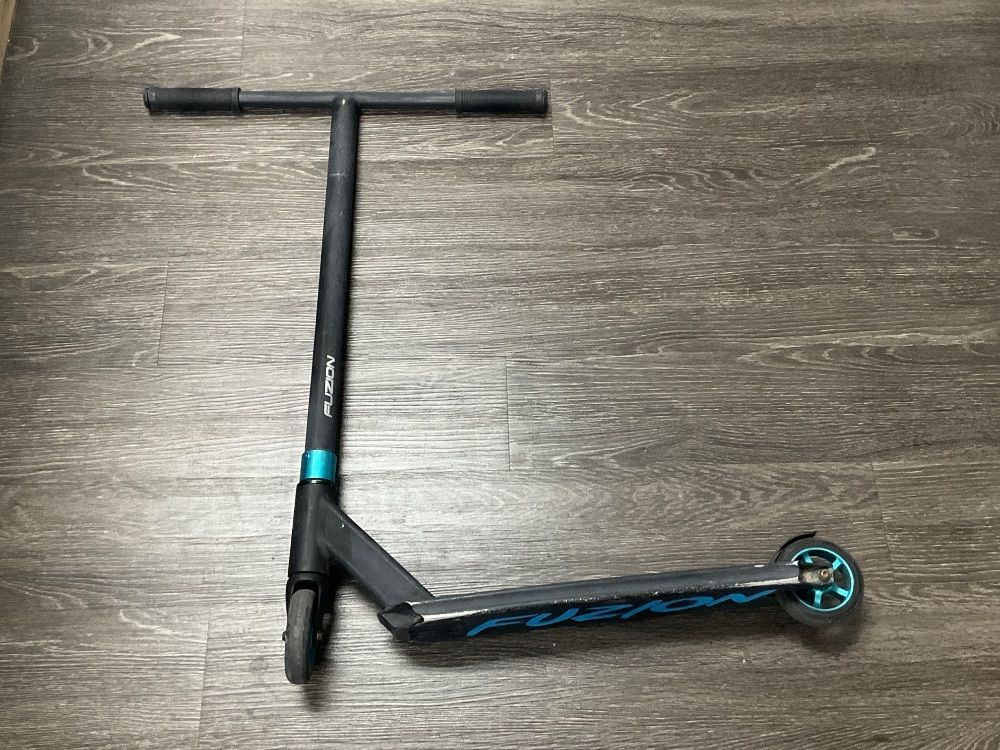 FUZION PRO PUSH SCOOTER