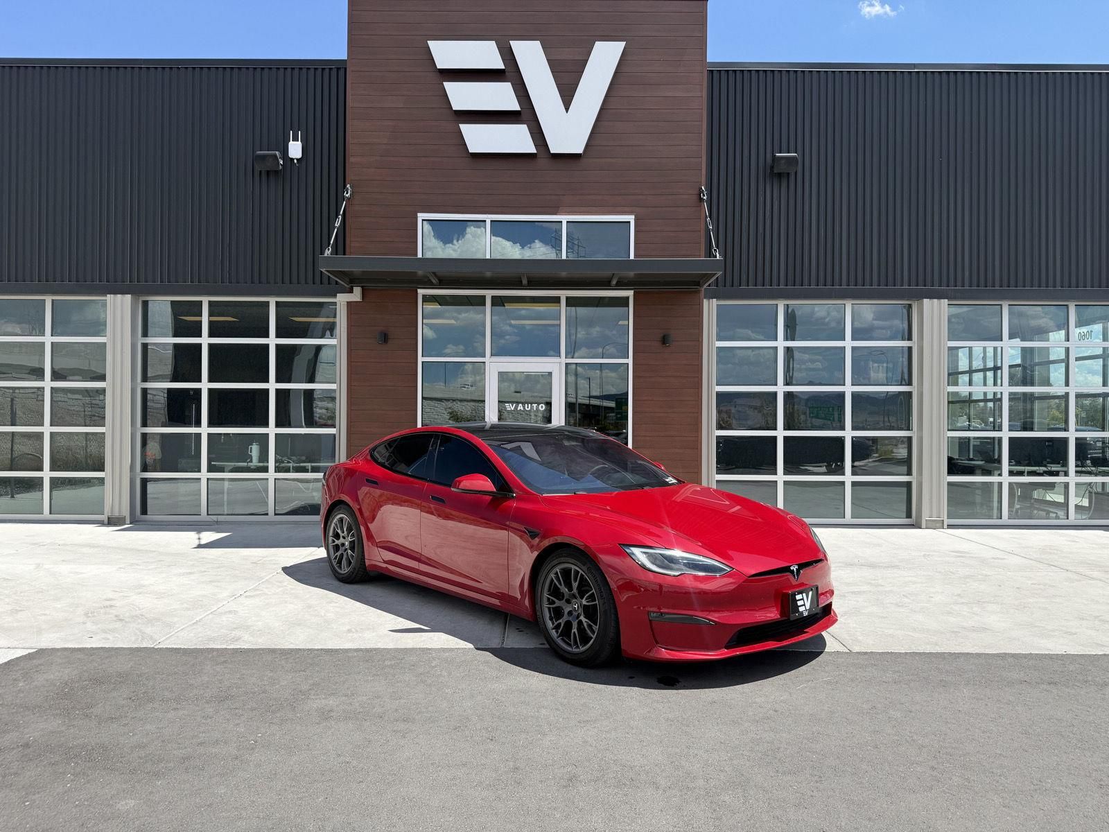 2022 Tesla Model S Base