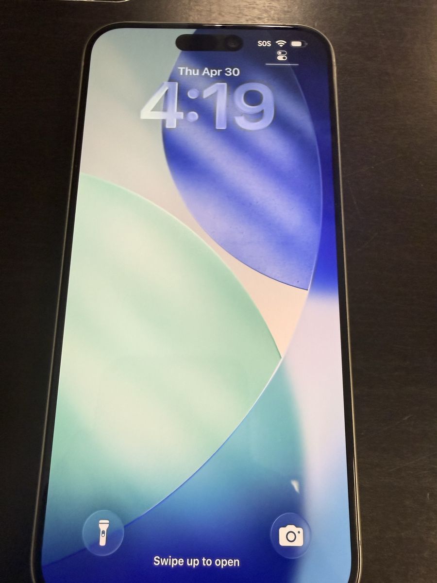 iPhone 15 Pro Max 256GB UNLOCKED - LIKE NEW - 1 Year Warranty