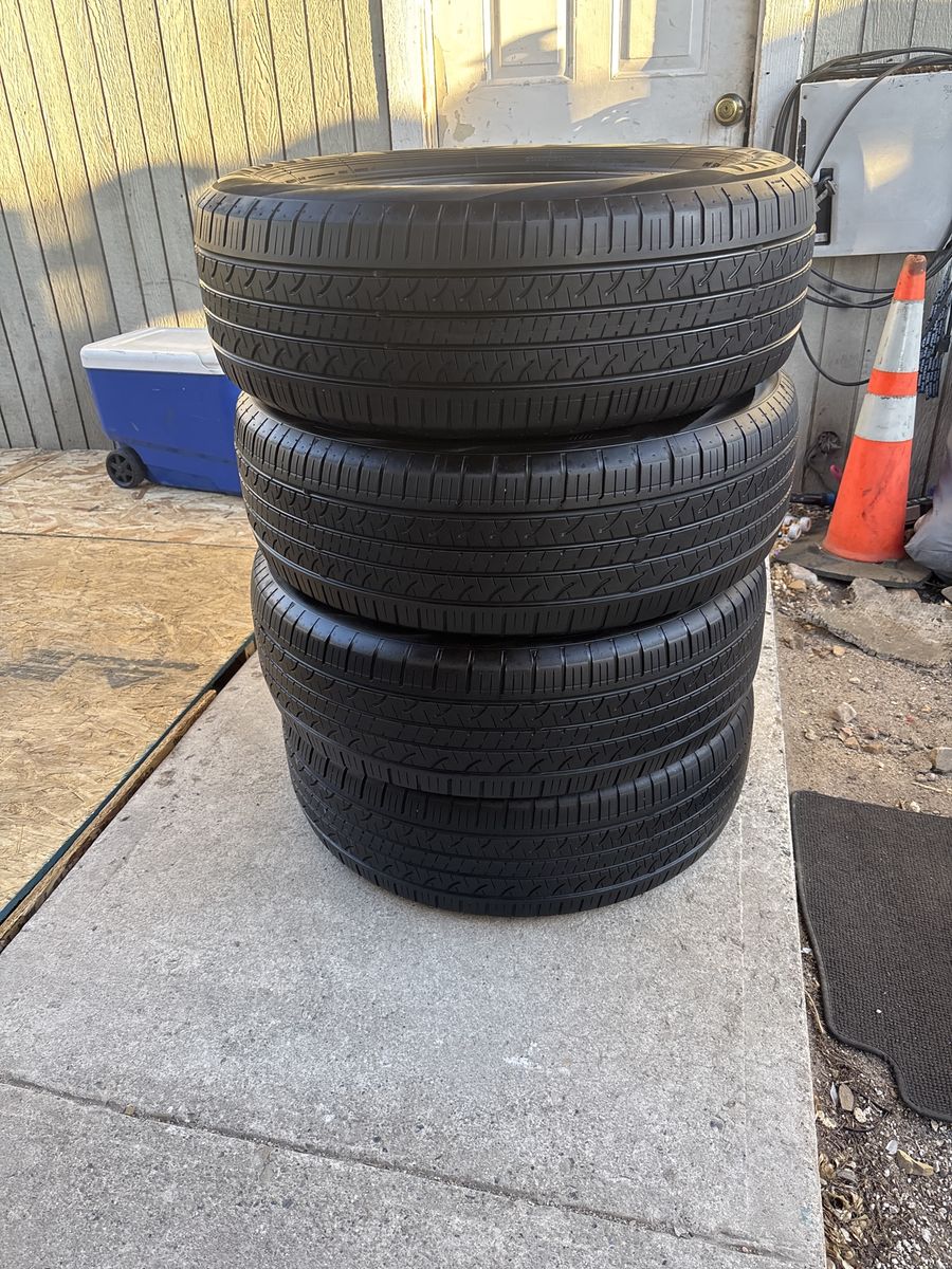 Set of 4. 225-60-18
