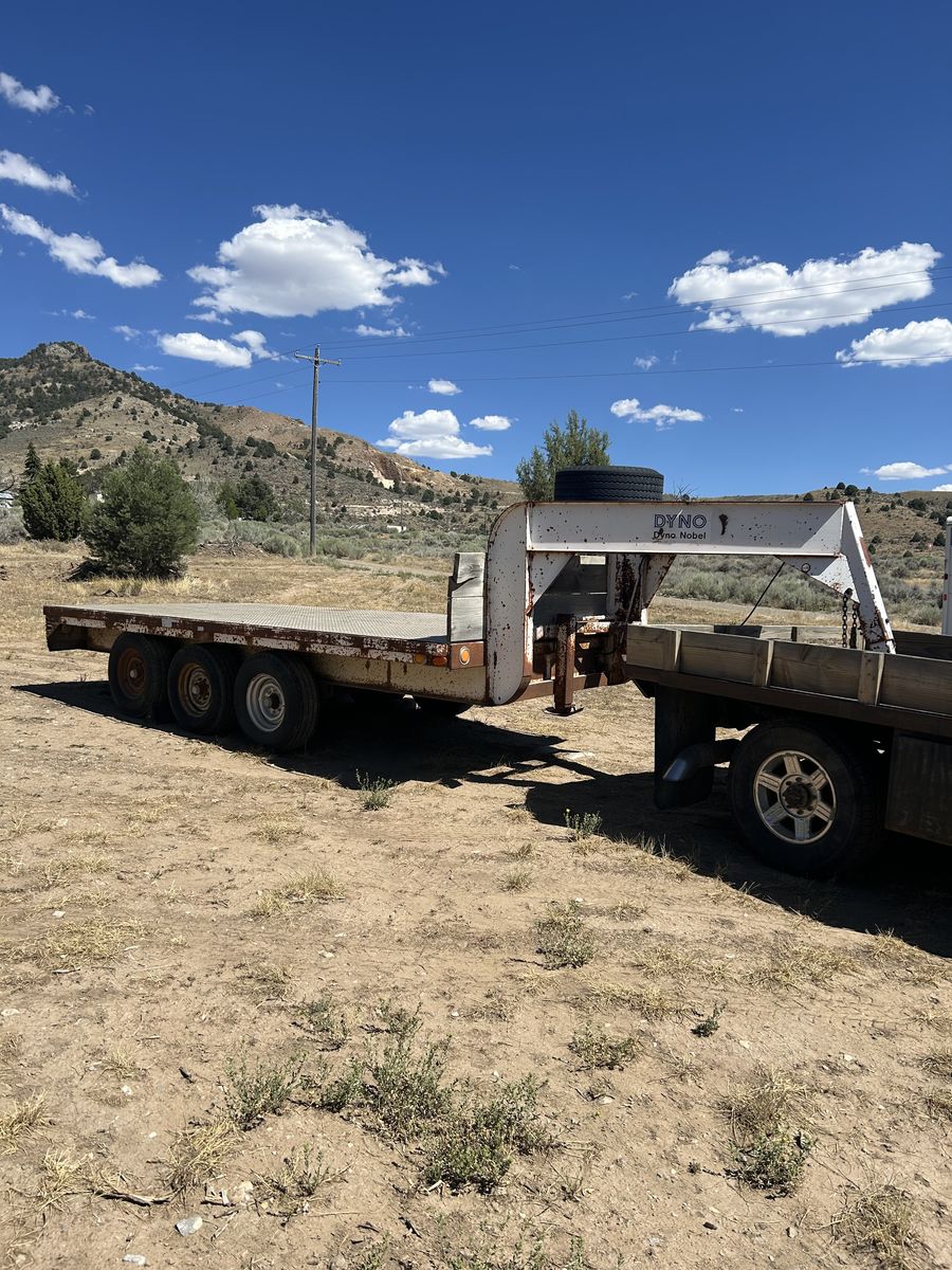 Gooseneck Trailer 4,000 OBO
