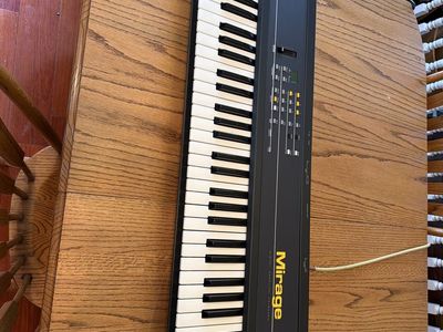 Esoniq Mirage Digital Sampling Keyboard - Vintage