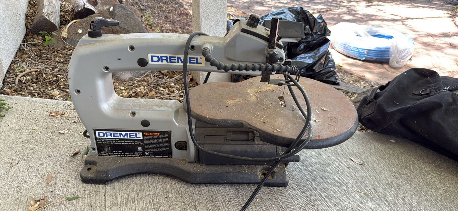Dremel Scroll Saw - Variable Speed, Power, and Light Settings, Excellent for Detailed Woodwork