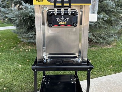 Soft Serve Ice Cream Machine