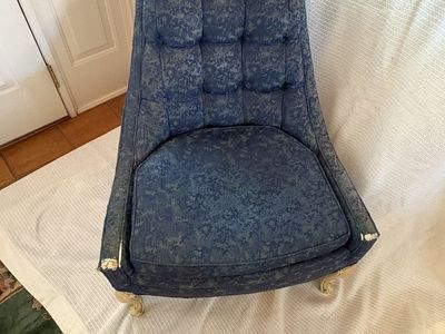 Vintage Silver Craft Tufted Accent Chair – Hollywood Regency Style $125 cash/venmo in Provo