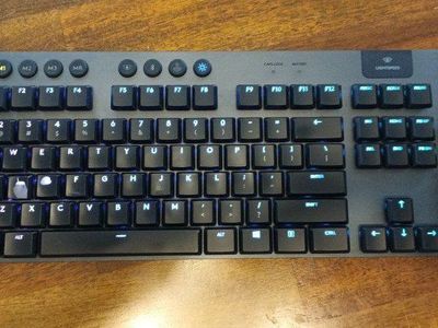 Logitech G915 LIGHTSPEED Wireless Mechanical Gaming Keyboard - Tactile (Missing G3 Keycap)