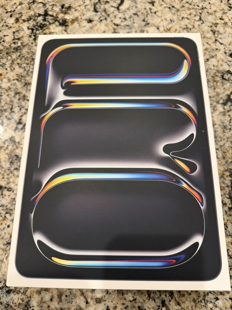 NIB - Apple iPad Pro M4 1TB Nano Glass Wifi + Cellular - Space Black