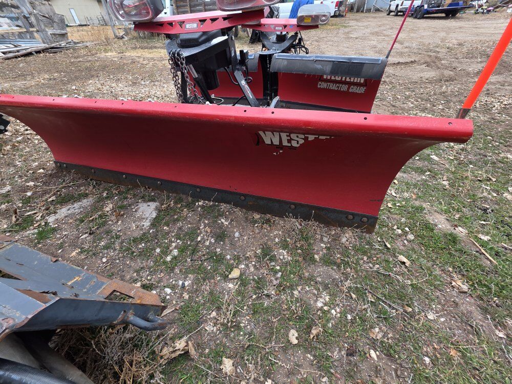 2013 Western 8'5" Snow Plow Ultra Mount 2