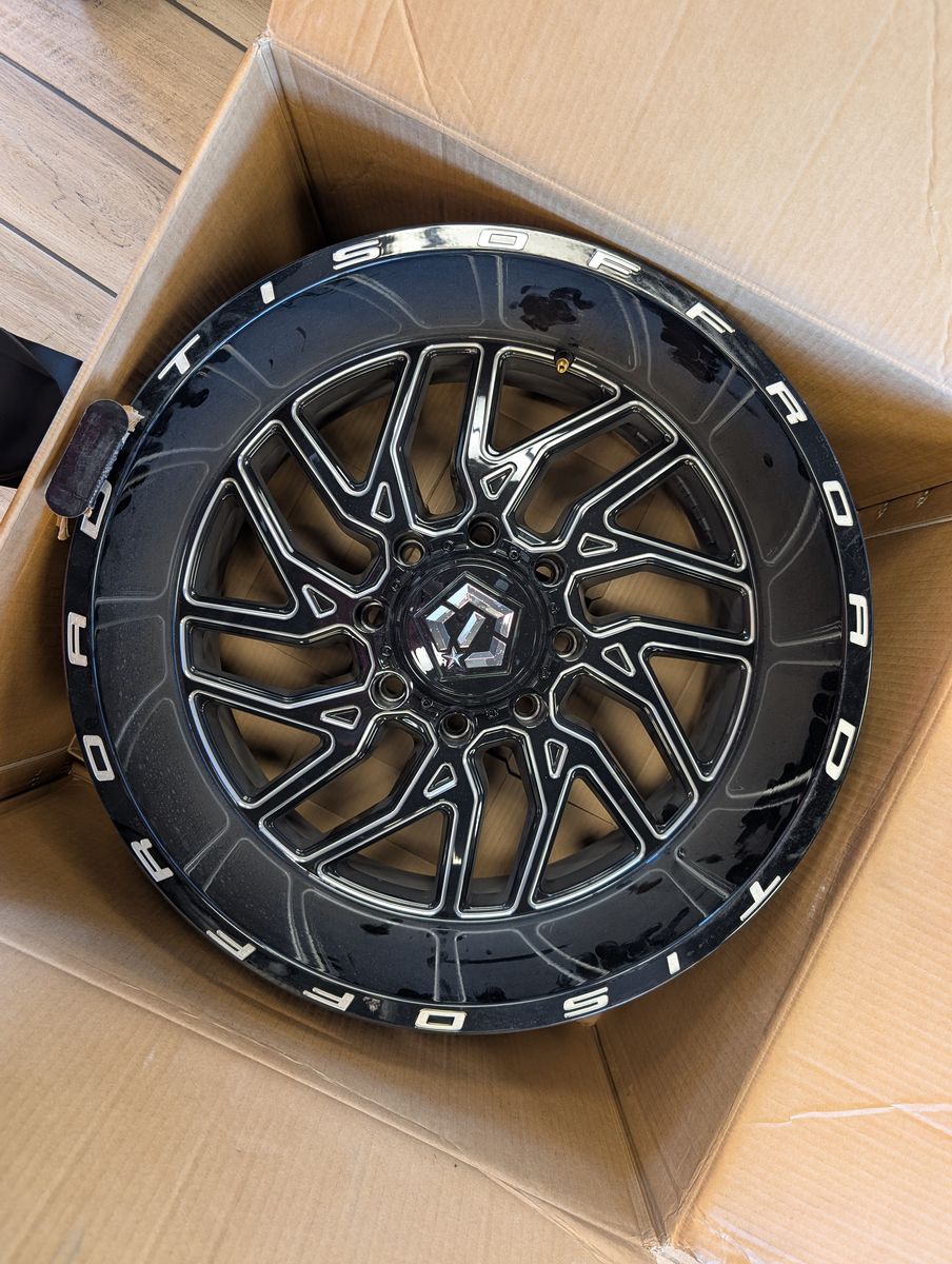 New Tis Wheels 22x12 8-180