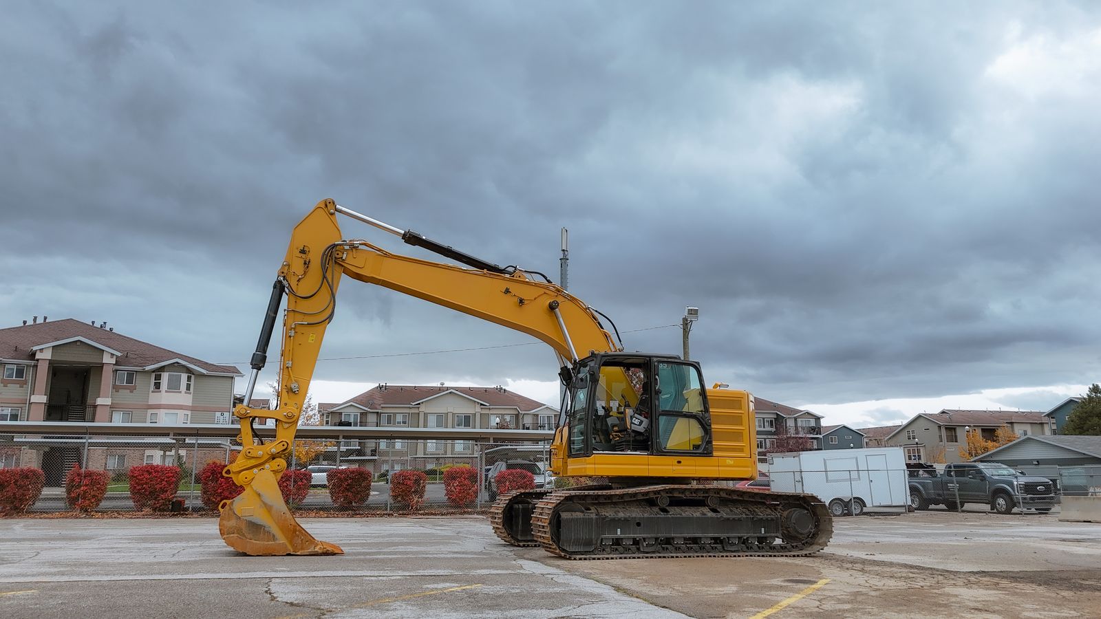 35 Ton Excavator Rental Reduced Tail– Cat 335 / Hitachi 345 – Production Excavator
