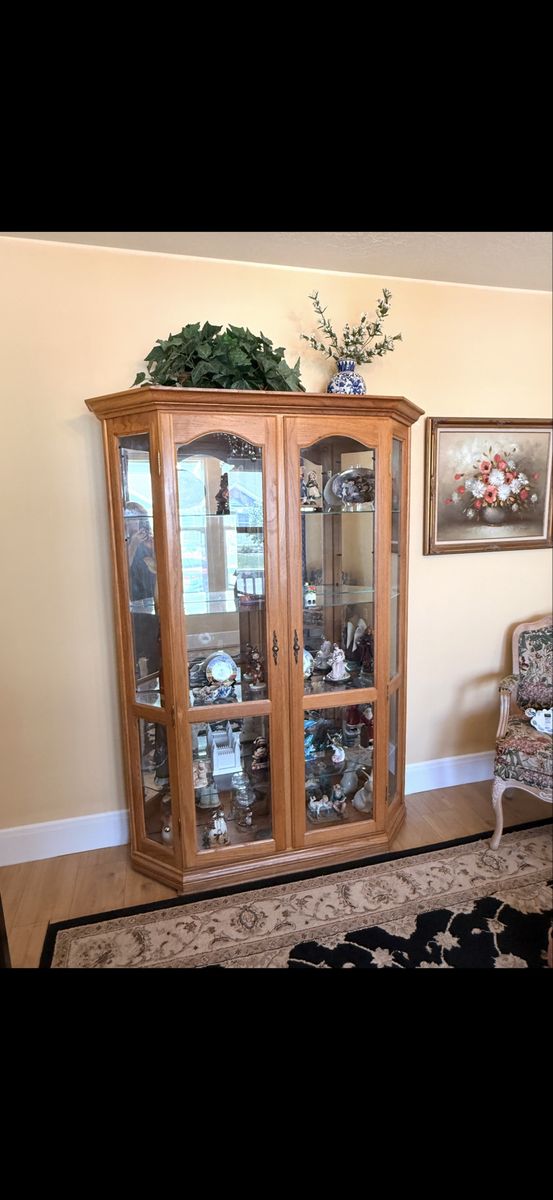 Curio cabinet