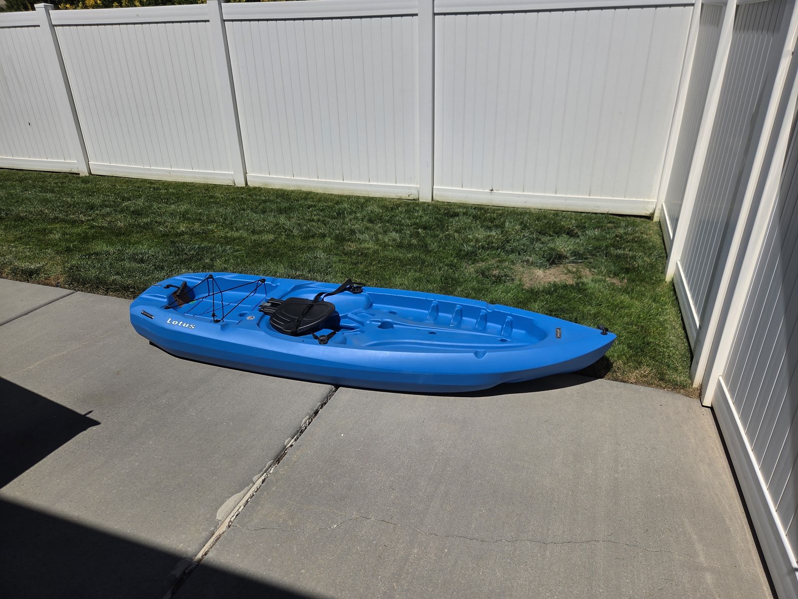 Two Lifetime Lotus Sit-On-Top Kayak with Paddle