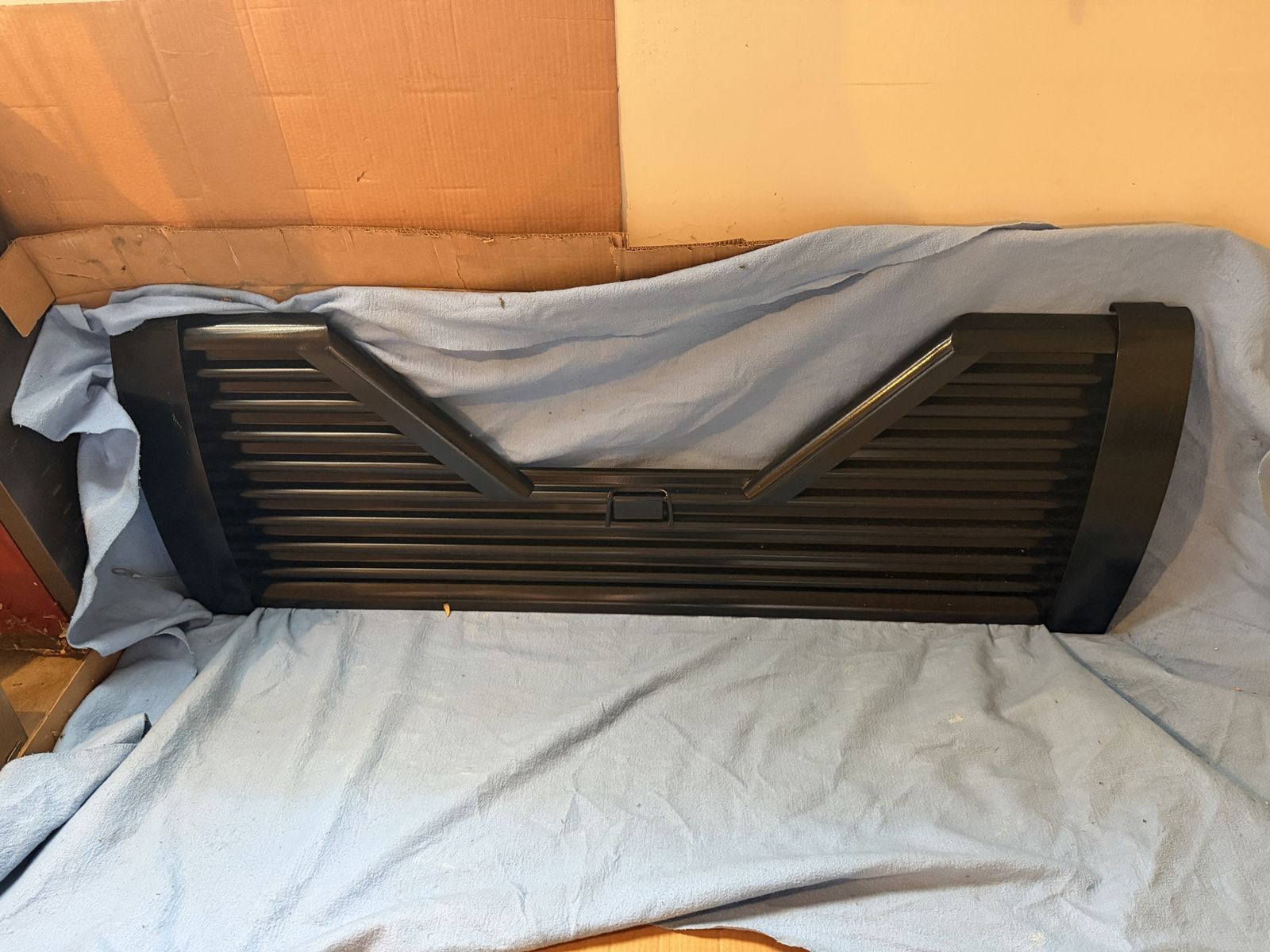 Custom-Flow Louvered Tailgate for Trucks
