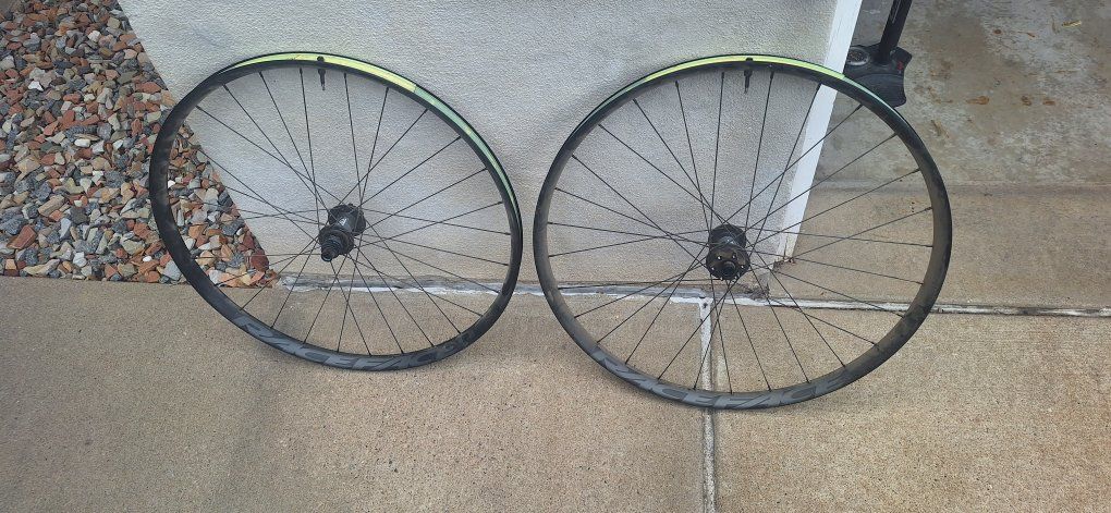 29" Wheelset Race Face DT Swiss