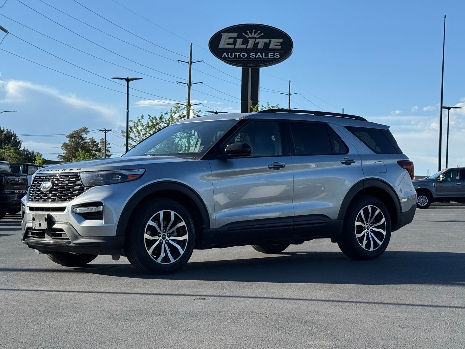 2023 Ford Explorer ST-Line