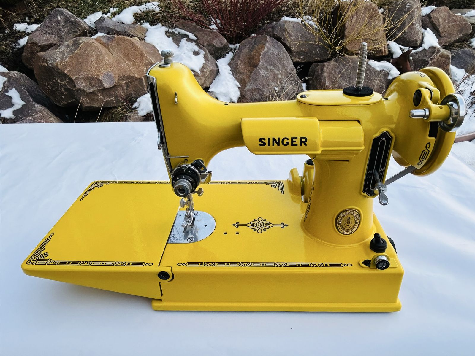 1950 Singer Featherweight 221 Sewing Machine