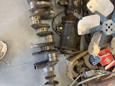 Chrysler Hemi Parts Lot firepower