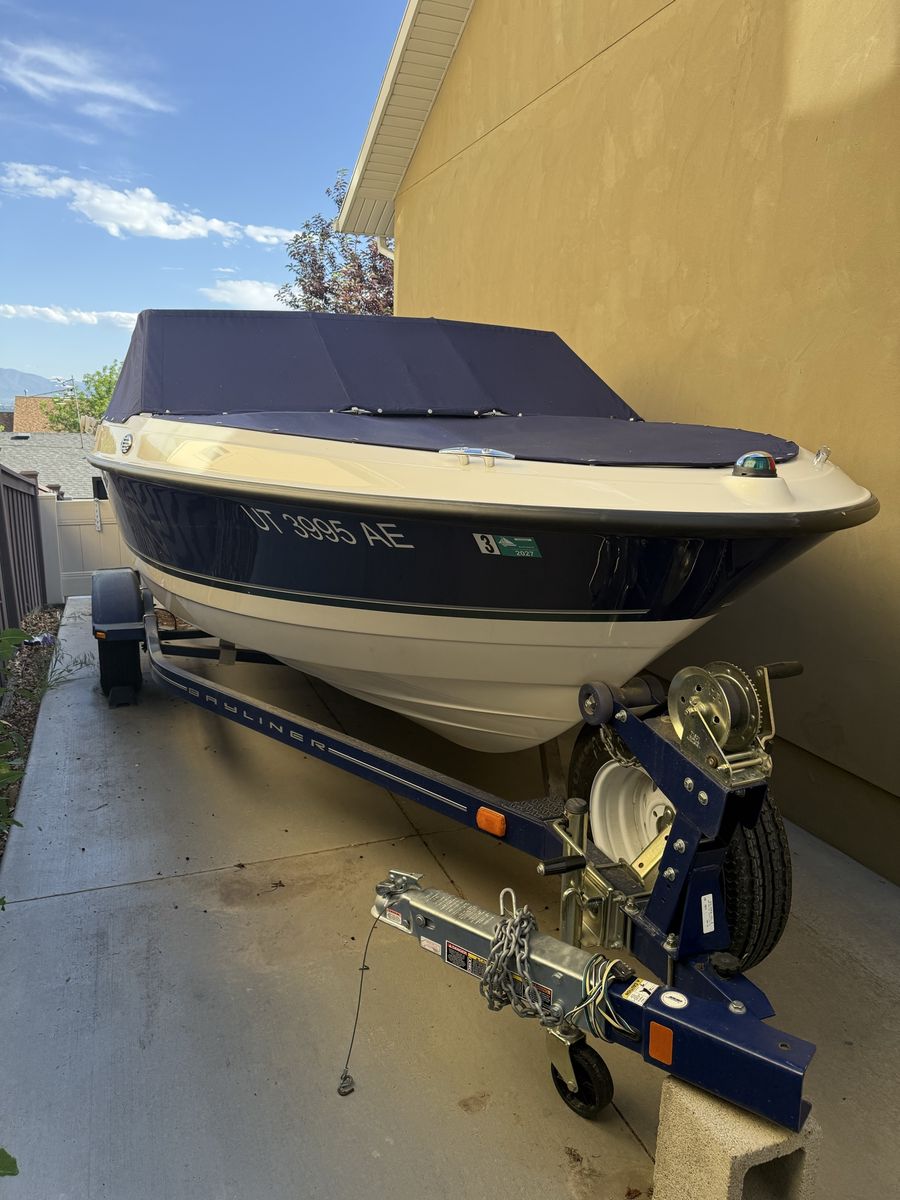 2007 Bayliner Disovery 195
