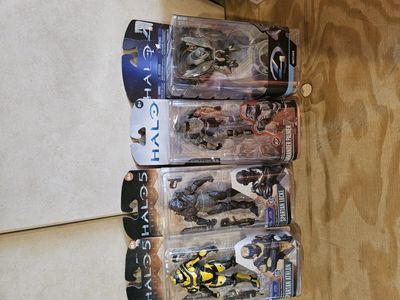 halo action figures lot
