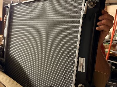 NEW Duralast B1396 Radiator – Jeep Grand Cherokee 4.0L