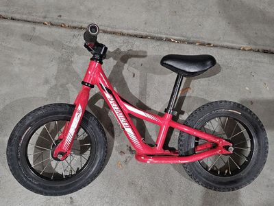 Specialized Hotwalk Balance Bike