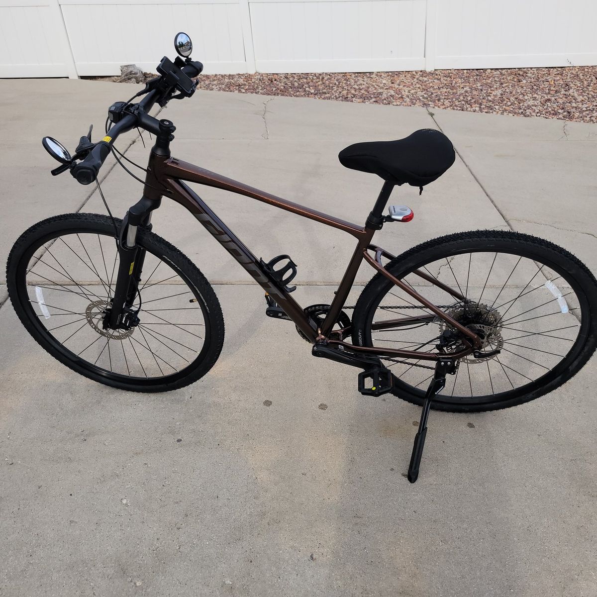 Giant Roam 3 Disc Hybrid Bike - Brown, UsedGood Condition