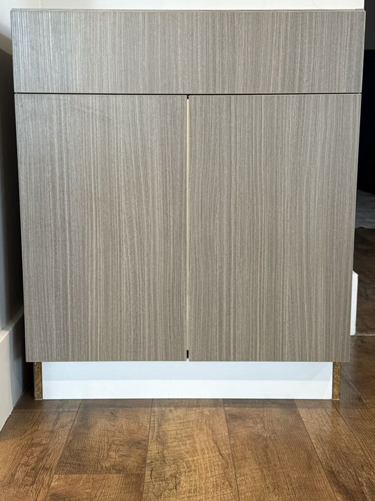 Brand New Bathroom Vanity Cabinets