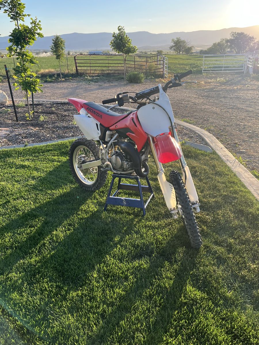 CR85