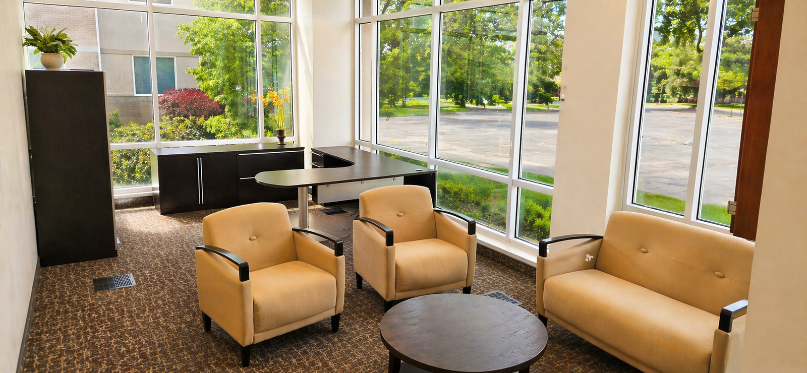 Private Office with Internet, Conference rooms, Kitchen, Print/Copy etc.