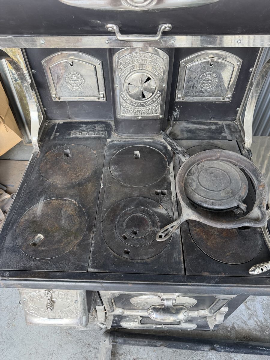 Main image 5